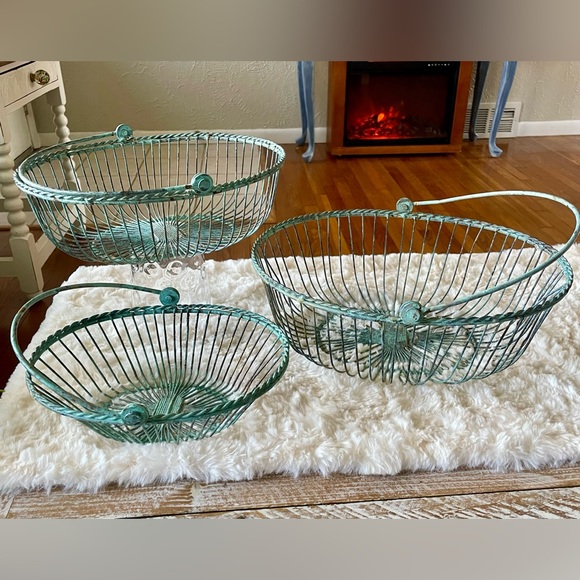 🧺3 Wire Farmhouse Oval Baskets🧺 - Picture 1 of 16